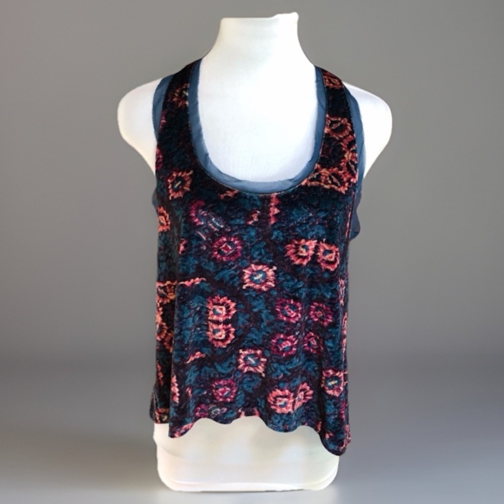Ecote Ubran Outfitters Velvety High Low Tank Top M